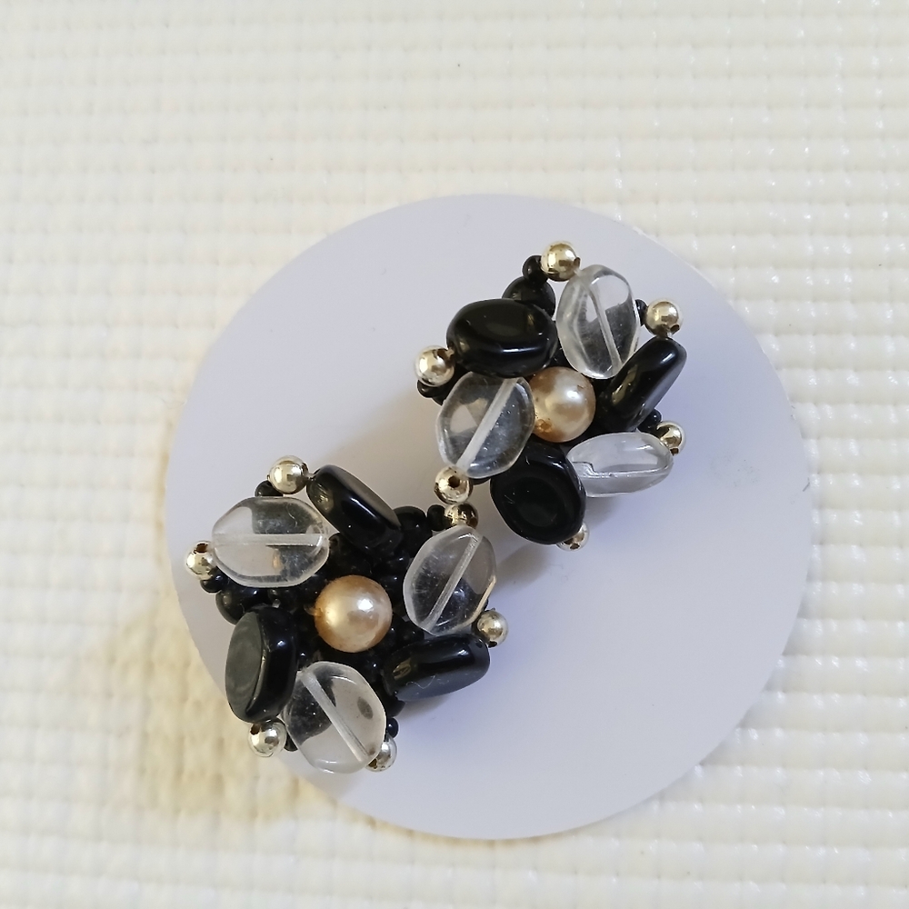 Vintage Large Black and White Clip Earrrings, glass/ plastic, 13/8", Japan,mint